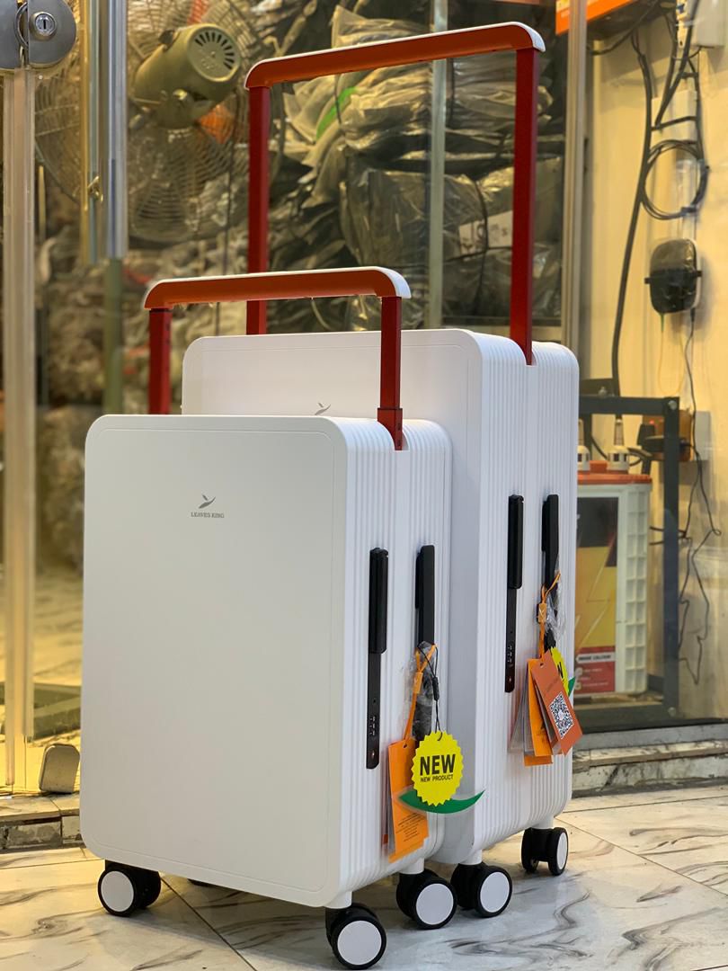 Leaves King Lxury Luggage