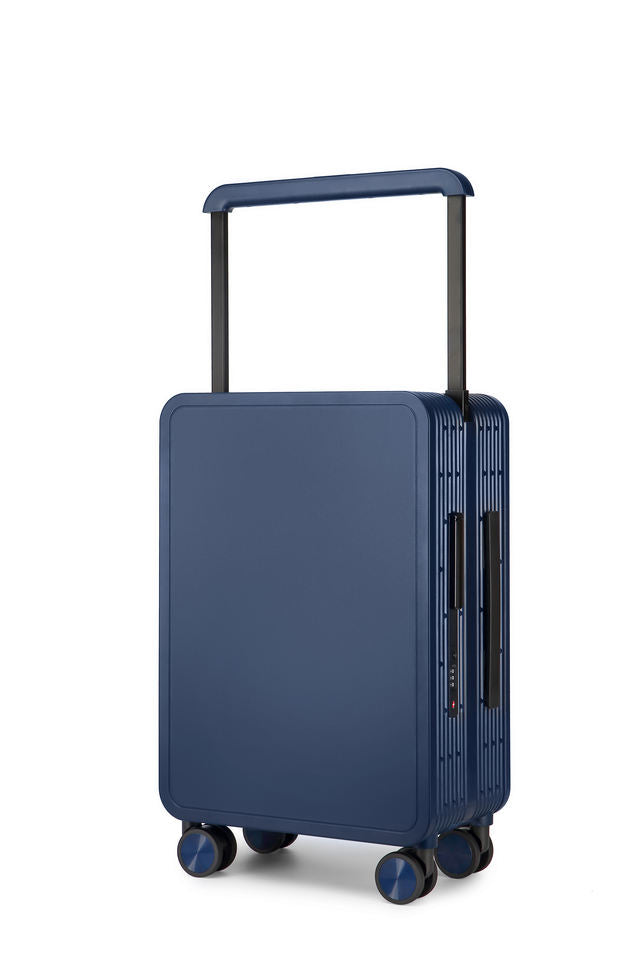 Leaves King Lxury Luggage